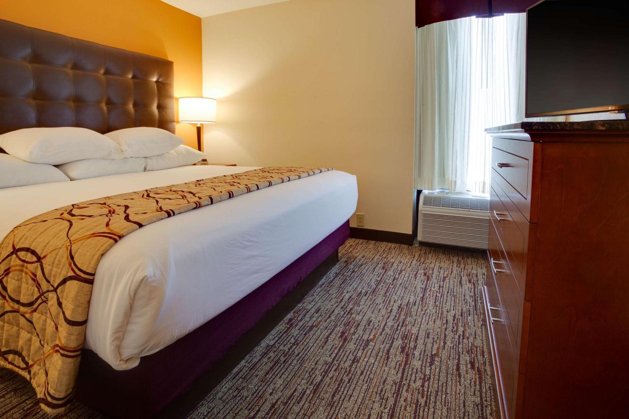 Drury Inn & Suites Terre Haute Exterior foto